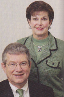 2008 Chairman Steve Veesart and Pat Scroggs