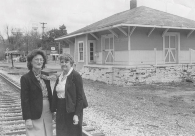 ‘Save the Depot Committee’ (Germantown Depot in 1981 Looking West to East)